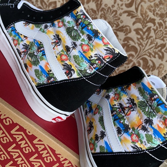 Vans Men’s Sk8-Hi ALOHA Black/True White Sneakers - Picture 15 of 16